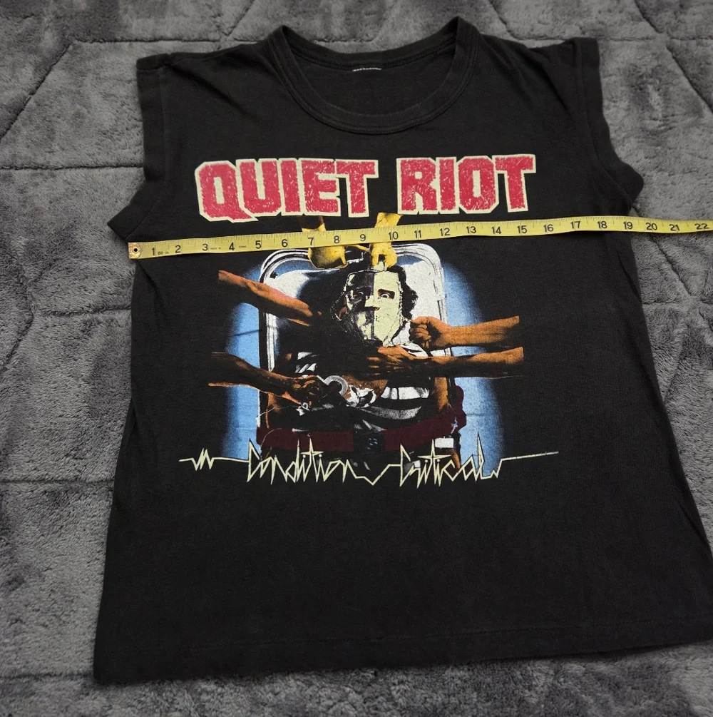 VTG Quiet Riot Condition Critical Muscle Tee Glow In The Dark Single Stitch - Picture 6 of 13